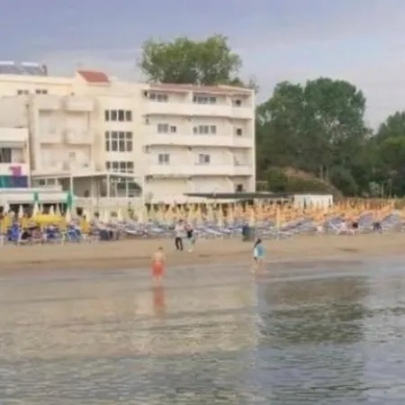 Апартаменты Visi 2 2minutes Walking From To Beach Resevations Only 2 Nights And More